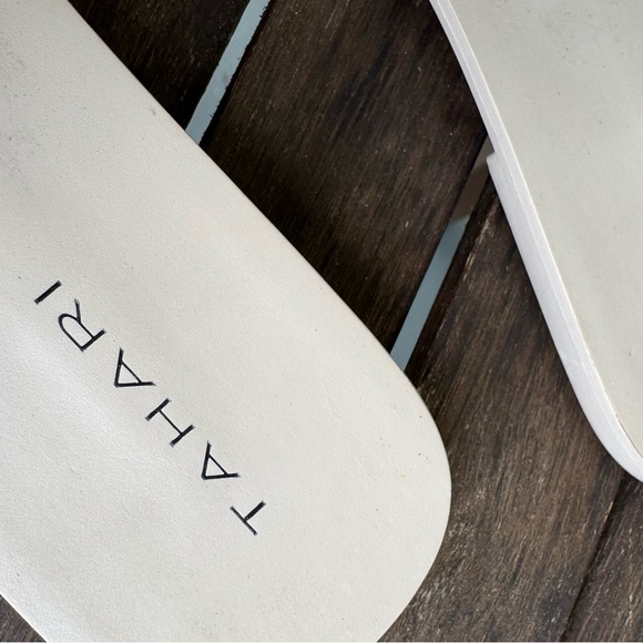 Tahari White Woven Leather Sandals Elegant Slip-On - Picture 4 of 7